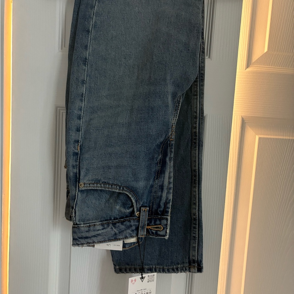 Zara Women's Blue Straight Leg Jeans
